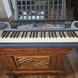Yamaha Piano Model PSR-160 