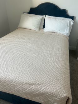 Full bed