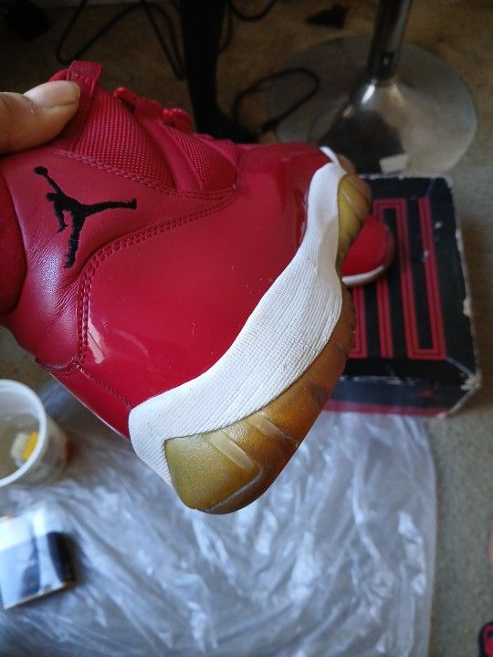 Jordan 11 Retro(ALL RED)