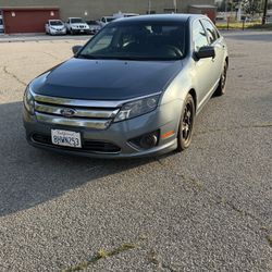2011 Ford Fusion SE – Clean Title – 138K Miles – Smog Done – Tags Up to Date 