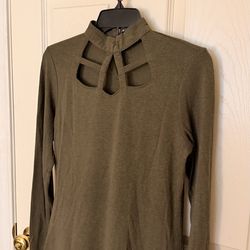 Green Long Sleeve Cut-Out Front Top – X Design, Lightweight Spring Shirt