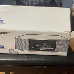Bose Wave® Music System IV Model 417788-WMS CD with Remote AM/FM/CD/MP3 Silver