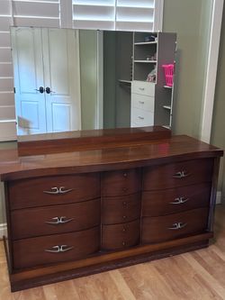 Mahogany Dresser Drawer with Mirror