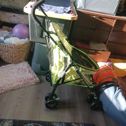 Cat Stroller. Brand New.