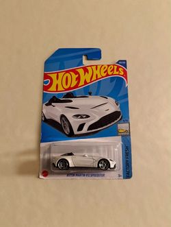 Hot Wheels Aston Martin V12 Speedster
