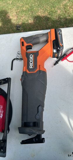 Rigid 18 V reciprocating saw with lithium ion battery