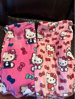 Hello Kitty Throw Blankets