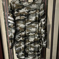 Women’s Camo Long Sleeve Shirt