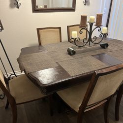 Dining Room Table And Chairs 