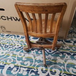 Antique Milwaukee Banker's Chair 💺. $350. Pickup In Oakdale