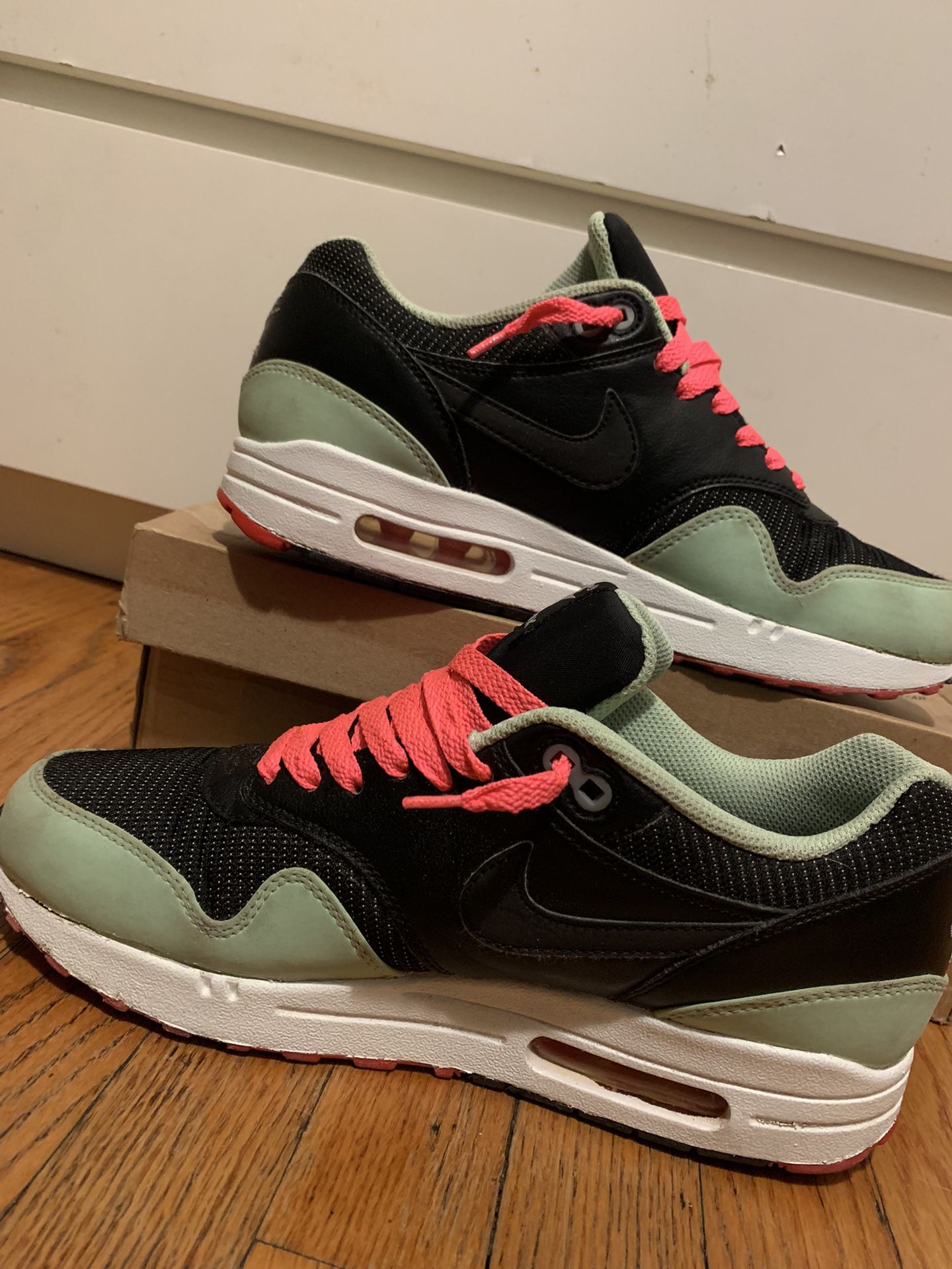 2013 Nike Air Max 1 FB “Yeezy” OG for Sale in Queens, NY -