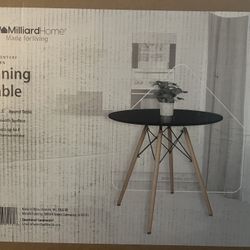 31.5” Round Dining Tables