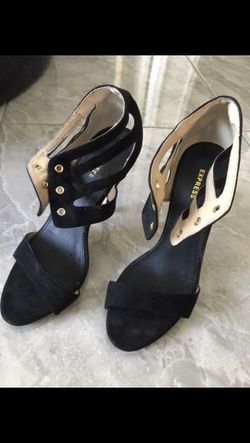 Express heels