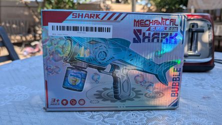 Shark 🦈 bubble gun
