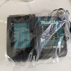 New Makita DC18SD Battery Charger