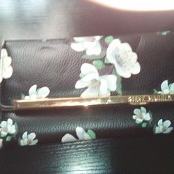 Steve Madden wallet