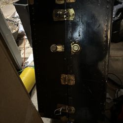 Antique Steam Trunk