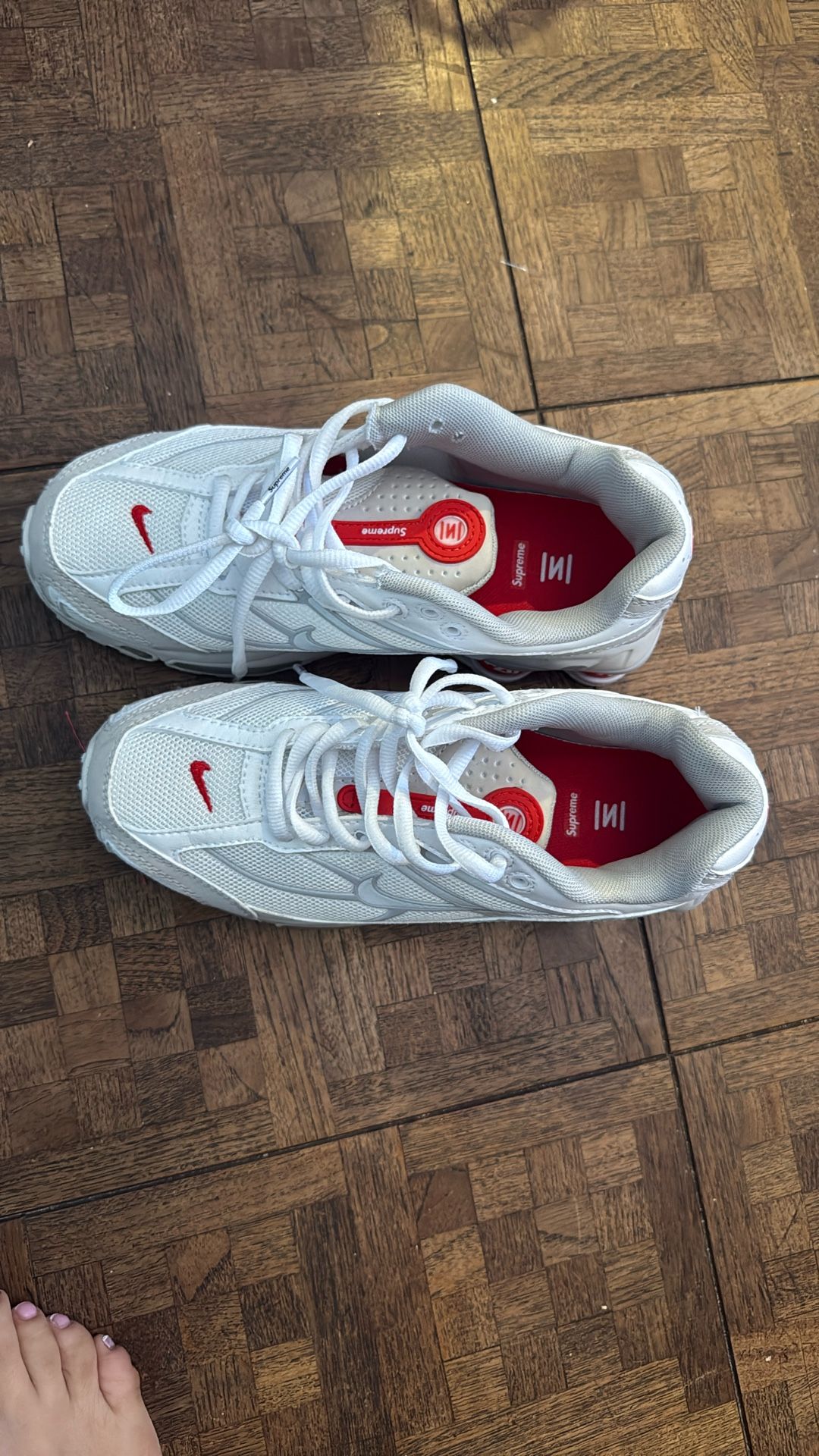 NIKE x SUPREME WOMEN SHOES