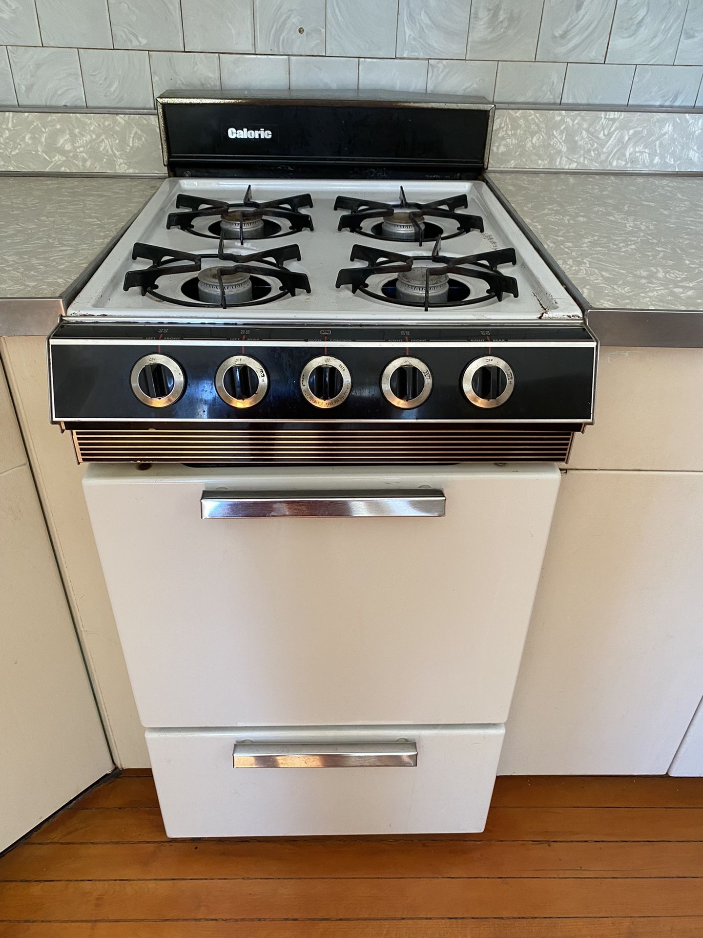 Vintage 1950s Caloric Gas Range, Oven, Broiler