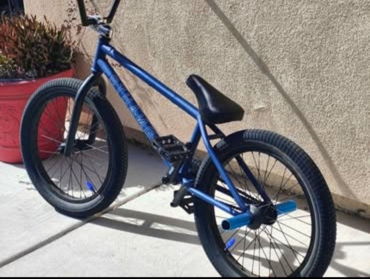 Stranger BMX Bike $275