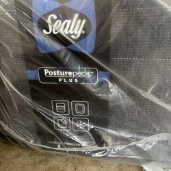 Sealy Posturepedic Plus KING SIZE MATTRESS 