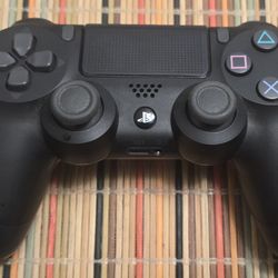Sony Playstation 4 (PS4) Dual shock 4 controller - $20 or trade
