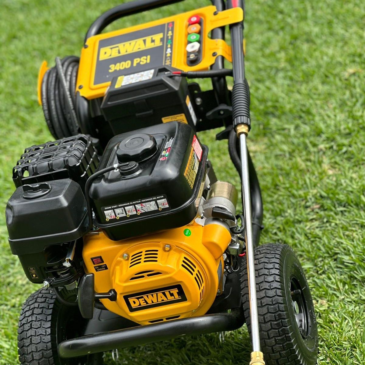 DEWALT 3400 PSI 2.5 GPM Gas Cold Water PressuReady Pressure Washer