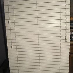 Blinds /persianas  9total /9 Total  30Each Cada Una