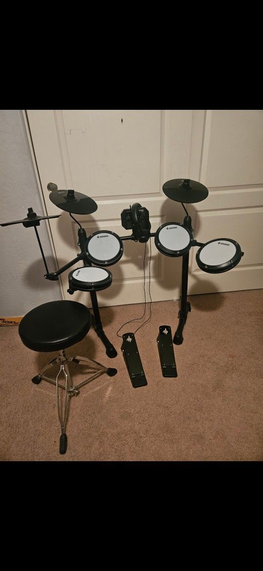 DONNER JR ELECTRIC DRUM SET