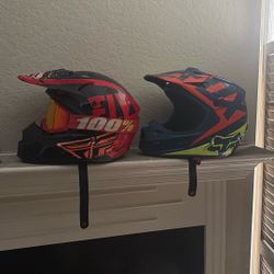 Fox V1 Adult Helmet And Fly Kids Sized Helmet 