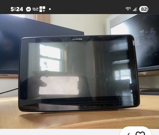 Alpine Halo 9 ILX 309 Floating Head Singleddin Stereo 500 Watt Alpine Amp And Eight Inch Alpine Subwoofer Box