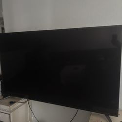 Silo 65 Inch Komes With Roku And Remote 250$