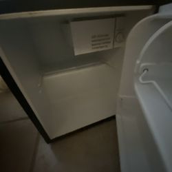 Mini Fridge 