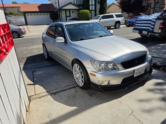 2002 Lexus IS 300