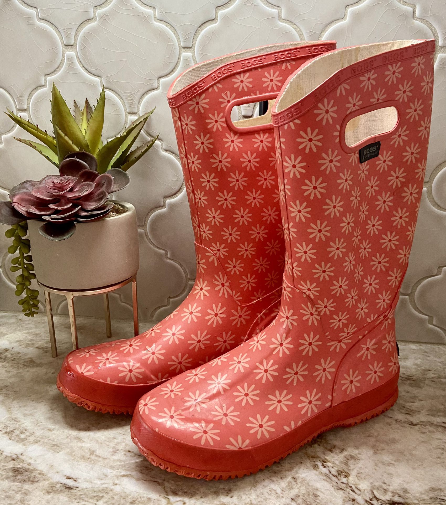 💧WOMENS BOGS RAIN BOOT DAISY - WORN TWICE - EXCELLENT CONDITION - SIZE 10 💧