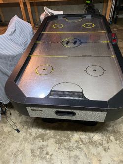 Air Hockey Table
