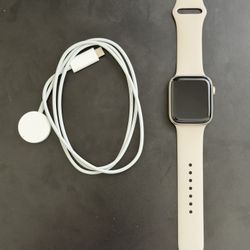 Apple Watch SE 44MM Gold