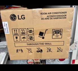 SALE!!! LG 11,800 BTU 115-Volt Through-the-Wall Air Conditioner Unit Cools 540 sq. ft. with Remote, Dehumidifier and in White. New!