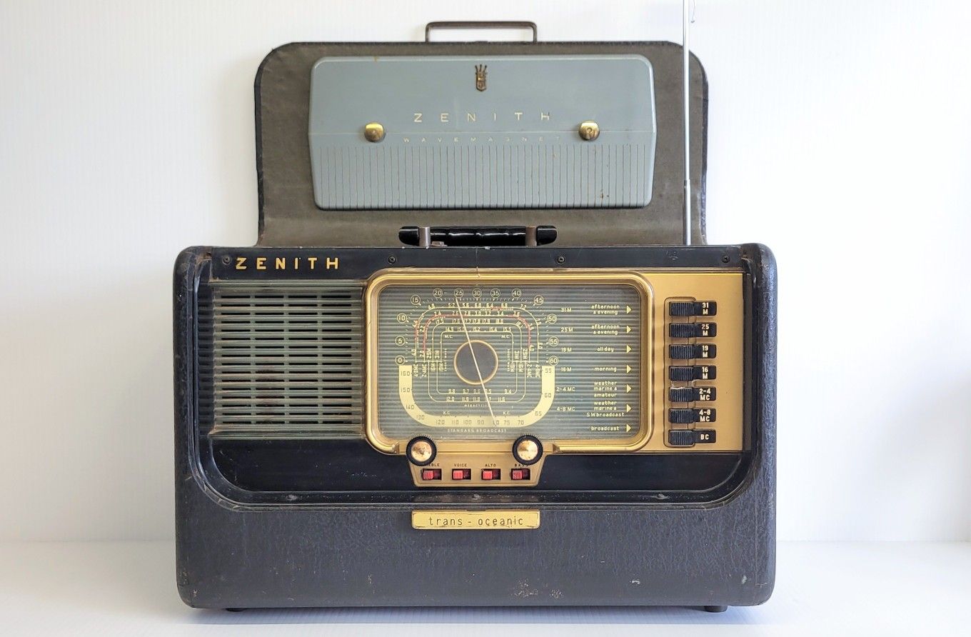 Vintage Zenith Trans-Oceanic Portable Tube Radio - Non Working
