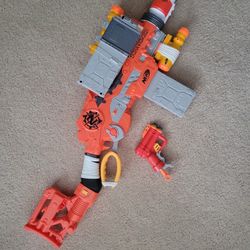 Nerf SCRAVENGER like New, Great Condition 