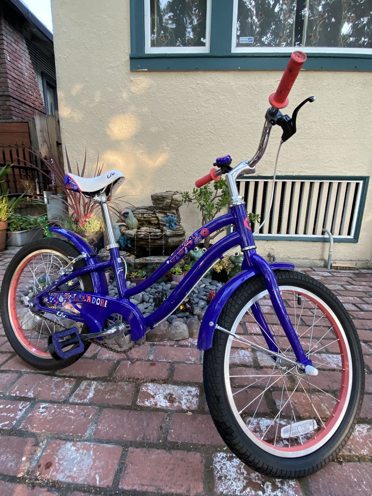 Liv (Giant) adore purple 20” (kids bike, girls bike, women’s bike, cruiser, little kid bike)