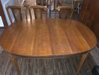 Solid wood Dining Table and 5 Chairs $50
