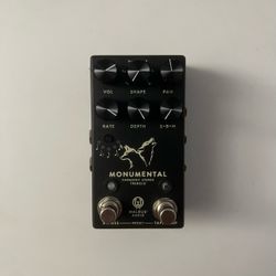 Walrus Audio Monumental Harmonic Stereo