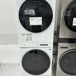 Samsung WH46DBH100EWA3 Bespoke AI Laundry Hub™, 4.6 cu. ft. front-load washer and 7.6 cu. ft. electric dryer