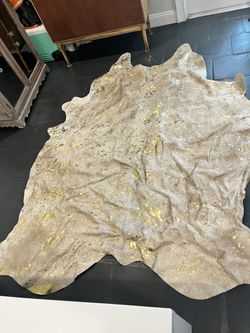 Genuine Cow Hyde Cream With Metallic Gold Rug