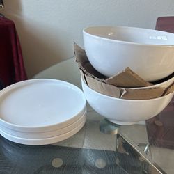 NEW Set 3 Ceramic Large Ramen Bowls With Lids  SALE. $28 🍀