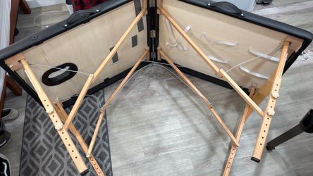 Massage/ tattoo table