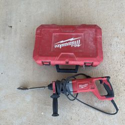 Milwaukee 5262-21 Corded SDS+D Handle Rotary Hammer Kit W/Case, chisel esta atorado, Pero Trabaja 