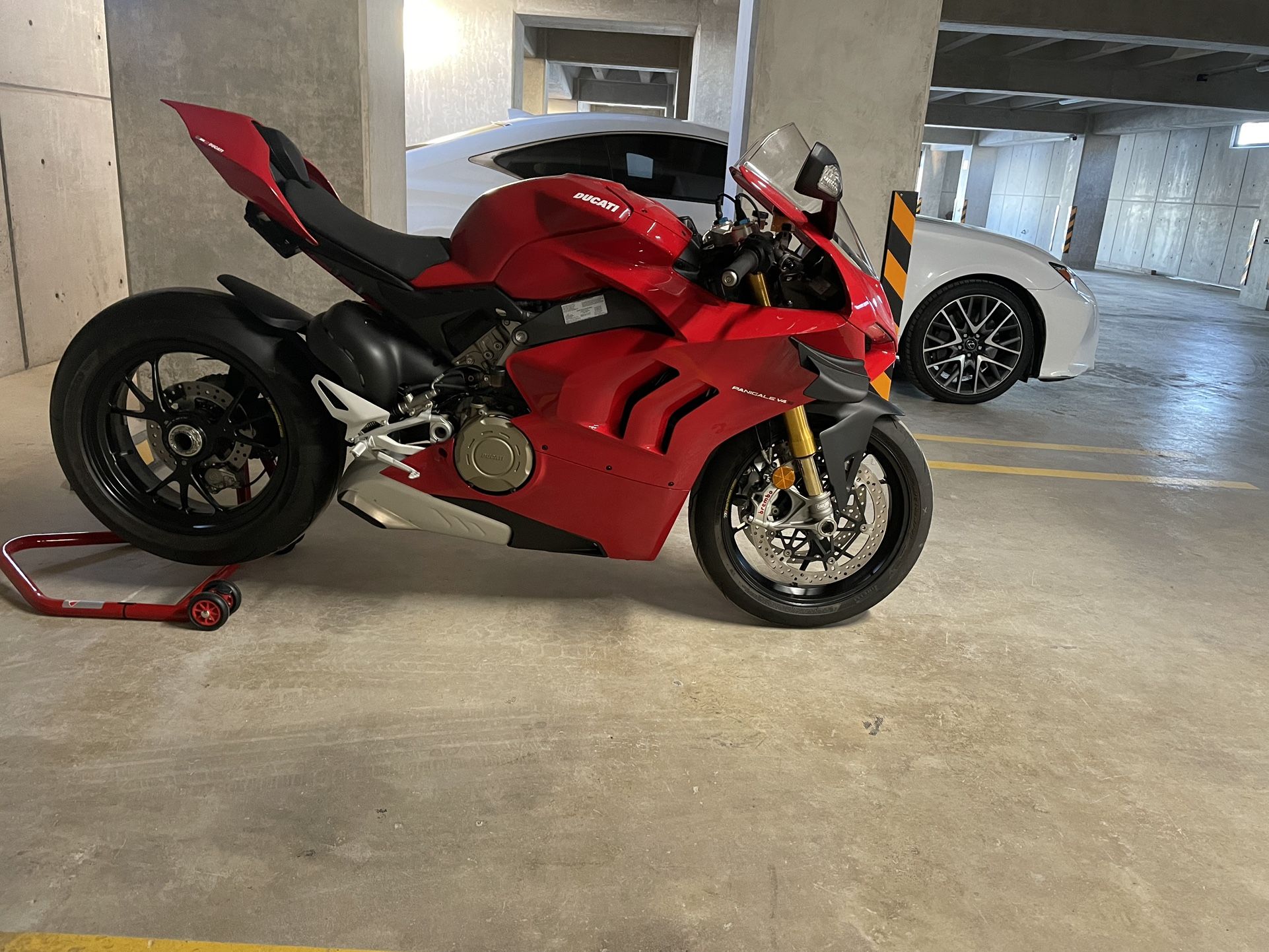 2020 Ducati V4S