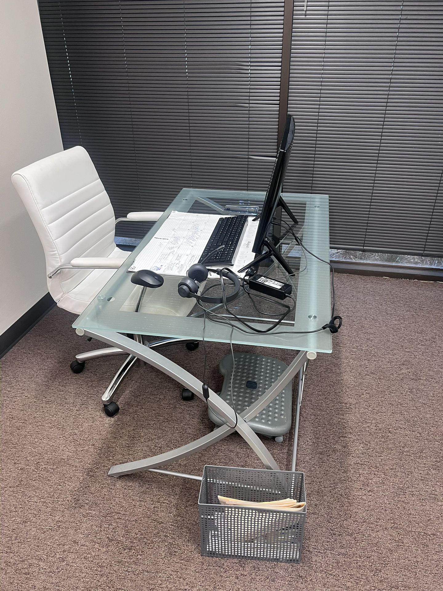 Clear Desk 
